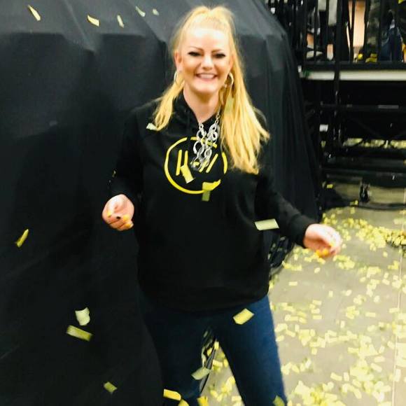 Meet your Posher, Holly - Picture 1 of 1